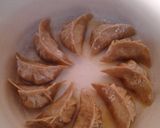 Foto langkah ke 3 dari resep 21. Pan Fried Vegetable Dumpling/ dumpling isi sayuran ekonomis.