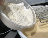 Foto del paso 3 de la receta: Bizcocho de yogur