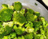 Foto del paso 4 de la receta: Salteado de verduras y pollo