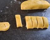 Foto del paso 3 de la receta: Galletitas de mandarina sin tacc