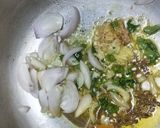 A picture of step 1 of Tomato Rice.