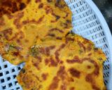 A picture of step 5 of Aloo methi paratha.