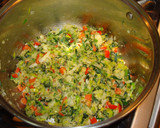 A picture of step 4 of Leek and clam corn chowder.
