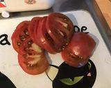 Une image de l'étape 3 de Salade de tomates bicolores et carottes râpées aux aromates de la mer.