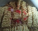 A picture of step 7 of Specialist indomie noodles.