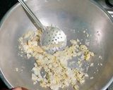 A picture of step 3 of Egg noodles.