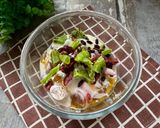 Gambar langkah 2 resipi Yogurt buah campur.