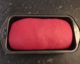 A picture of step 3 of Beetroot loaf.