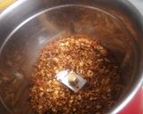 A picture of step 1 of Chilli Oil with Garlic.