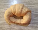 Foto del paso 8 de la receta: Medialunas de manteca 🥐🧈