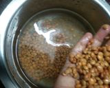 A picture of step 1 of Brown lentil and kidney beans pulao(Jain).