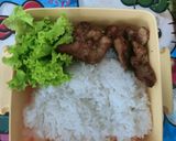 Foto langkah ke 6 dari resep Bekal anak nasi ayam tepung.
