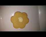 A picture of step 3 of Sprinkler Cookie.
