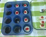 Foto del paso 4 de la receta: Bombones rellenos de coco y cereza