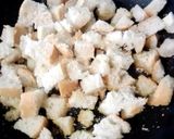 Foto del paso 4 de la receta: Ensalada César con rosetas de queso sin lactosa