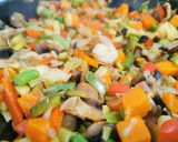 Foto del paso 2 de la receta: Tallarines con verduras y soja