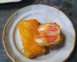 Foto langkah ke 7 dari resep Risol Sosis Mayo.