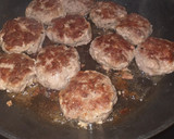 Foto del paso 1 de la receta: Tortitas en salsa roja