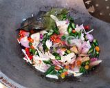 Foto langkah ke 3 dari resep Oseng Daging Pedas.
