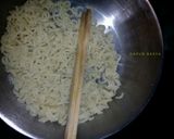 Foto langkah ke 2 dari resep Dadar Mie Bayam.