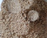 A picture of step 3 of Tilgul Chapati.