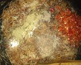A picture of step 3 of Fried spaghetti with rice.