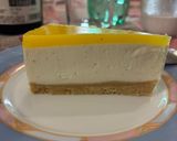 Foto del passaggio 19 della ricetta Cheesecake alla Vaniglia con Gelée al Mango🥧🥭