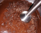Foto del paso 7 de la receta: Bombones de chocolate "Día de Muertos" 💀 🍫
