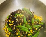 Foto langkah ke 3 dari resep Tumis jagung,jamur kuping dan kapri.