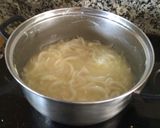 Foto del paso 1 de la receta: Sopa de cebolla