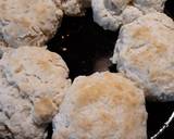 Pennsylvania Dutch Lard Biscuits with Gravy recipe step 4 photo