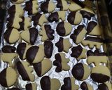 Foto del paso 3 de la receta: Galletitas con limón y chocolate
