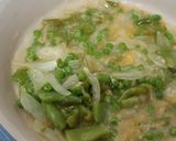 Foto del paso 4 de la receta Tortilla en verde: guisantes, judías verdes y pimiento