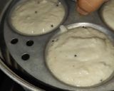 A picture of step 5 of Suji ki Idli.