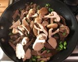 A picture of step 5 of Beef ramen with ajitsuke tomago.