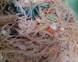 Foto langkah ke 4 dari resep Bihun goreng.