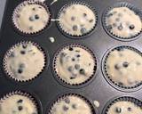 Muffinki z jagodami i listkiem mięty z domowego ogródka krok przepisu 1 zdjęcie
