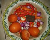 Foto langkah ke 1 dari resep Sambal tomat pedas manis.