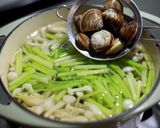芹菜蛤蜊蕈菇湯的食譜步驟5照片