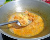Foto langkah ke 4 dari resep Tumis Soun Oyong Telur.