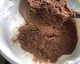 Foto del paso 2 de la receta: Helado de yogur griego, chocolate y cookies