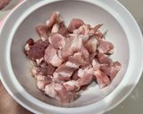 รูปขั้นตอนการทำที่ 2 ของ ผัดเนื้อใส่ใบยี่หร่า