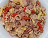 Foto langkah ke 6 dari resep Tumis Cumi Asin.