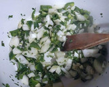 Foto del paso 7 de la receta: Alubias blancas con cigalitas, langostinos y gambas