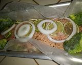 Foto del paso 7 de la receta: Salmón con tomillo y limón con un toque de salsa magui