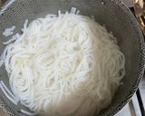 Foto del paso 2 de la receta: Pasta de arroz al wok