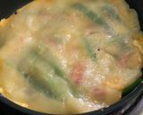 Gambar langkah 5 resipi Haemul Pajeon (Korean Seafood Pancake).