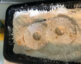 A picture of step 3 of Fried pineapple slices.