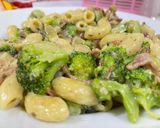 Foto langkah ke 5 dari resep Creamy Macaroni with Broccoli and Bacon.