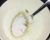 A picture of step 4 of Saffron lassi.